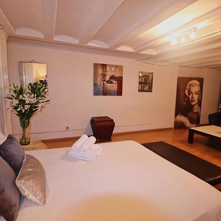 Efate Rooms Барселона Екстер'єр фото