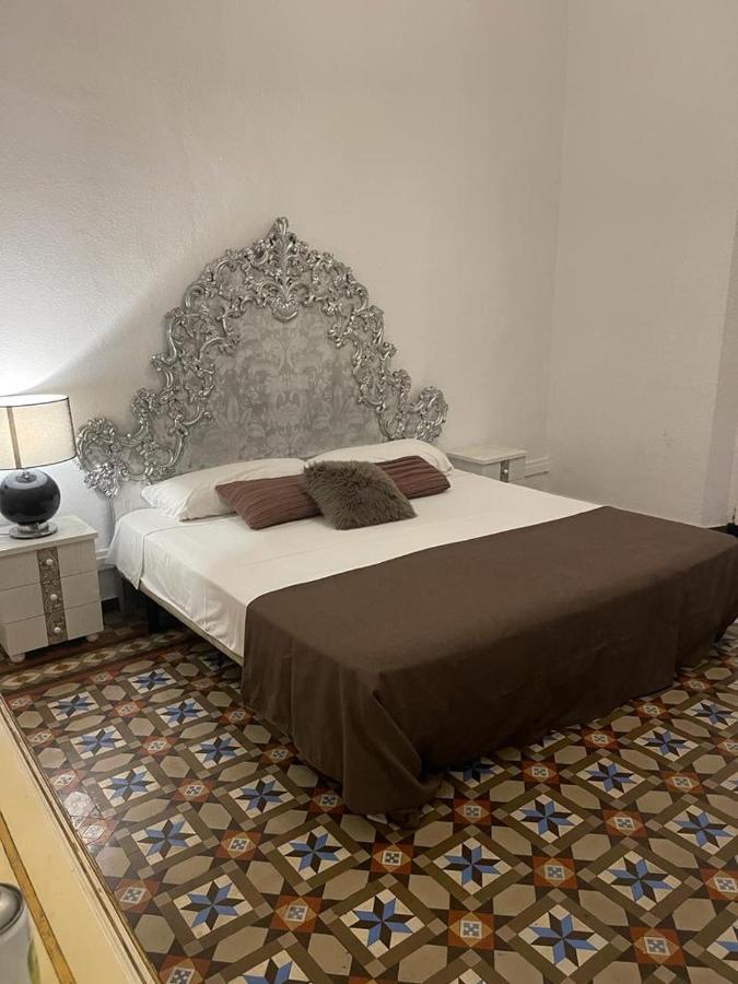 Efate Rooms Барселона Екстер'єр фото